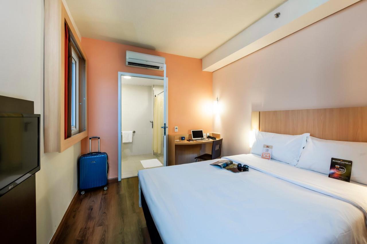 Ibis Ourinhos Hotel Exterior photo