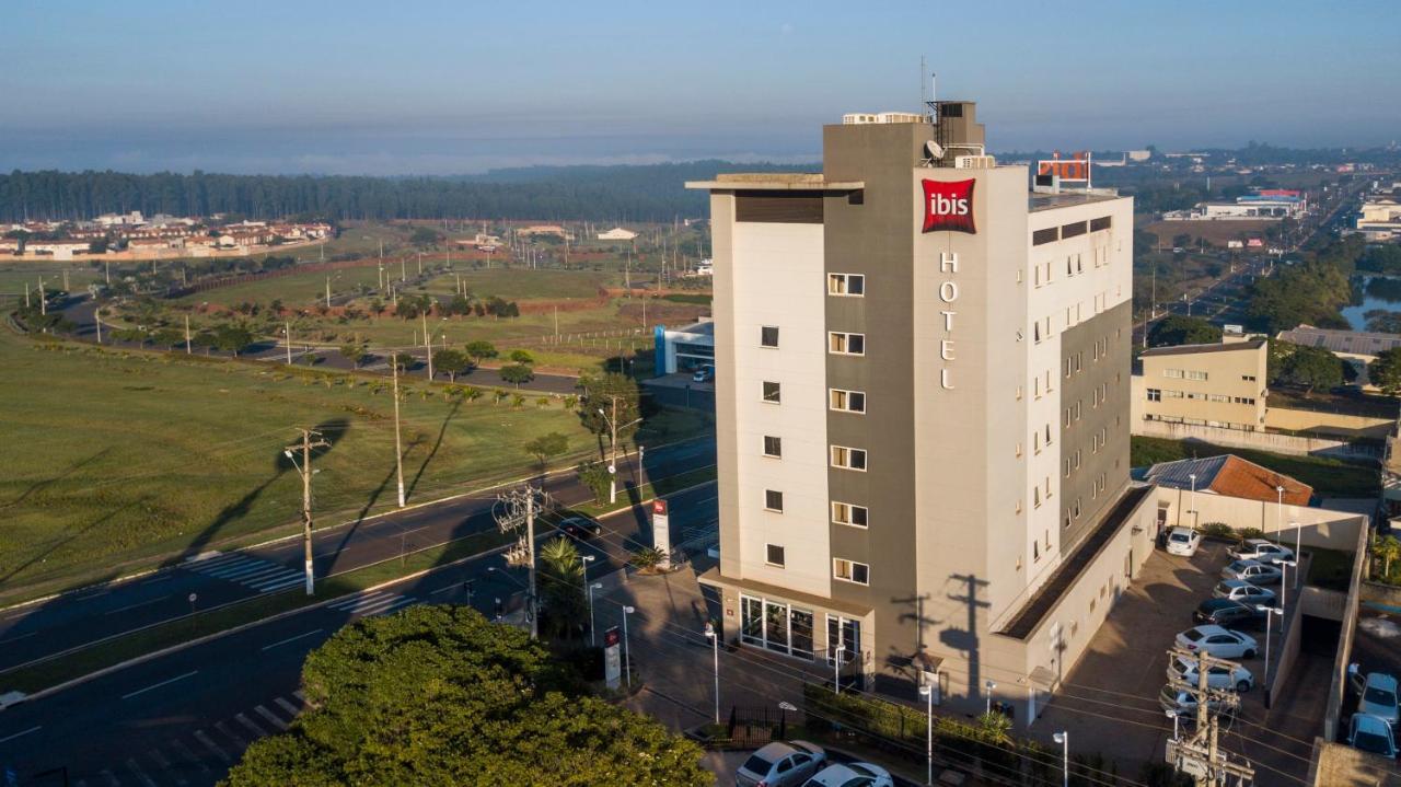 Ibis Ourinhos Hotel Exterior photo